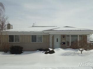 30232 Gloede, Troy, MI 48099
