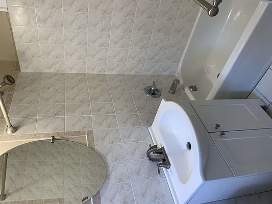 Rented by Compass | media 23