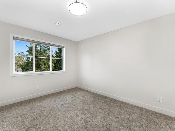 2nd image of 3333 Henderson Rd #3