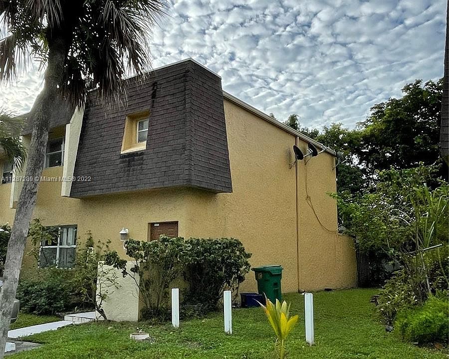 1st image of 5720 Blueberry Ct #34