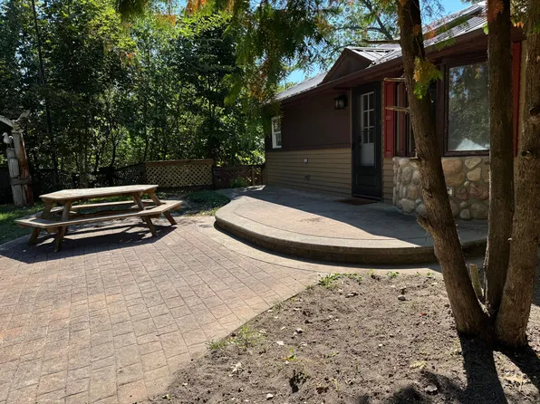 415 Chester Rd, Oscoda, MI 48750