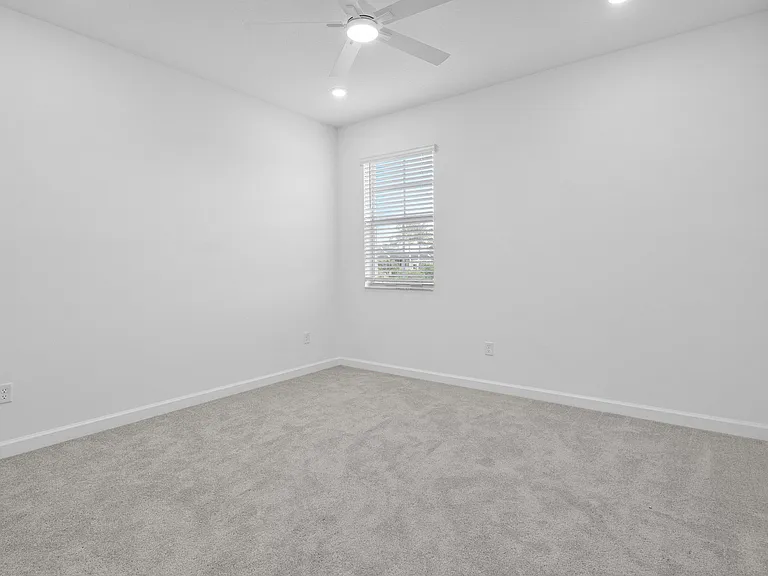 6843 Cobia Cir — Photo 38