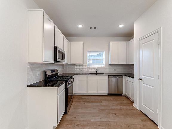 7th image of this home