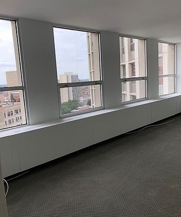 2nd image of 2626 N Lakeview Ave APT 1706