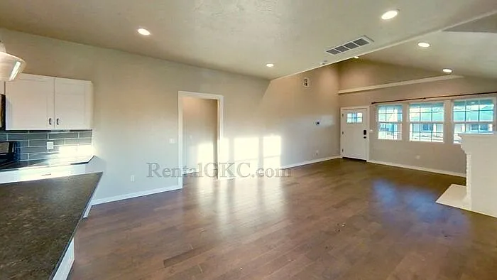 2245 NW 15th St — Photo 4