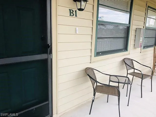 489 Tallwood St #B-101 — Photo 14