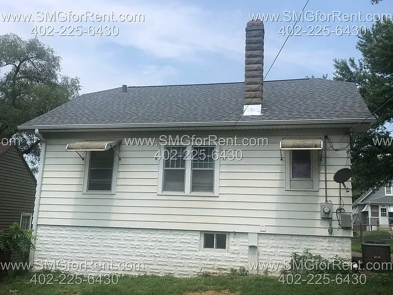4525 Seward St — Photo 16