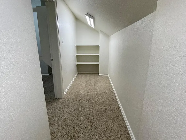 1616 Carpenter Dr — Photo 33