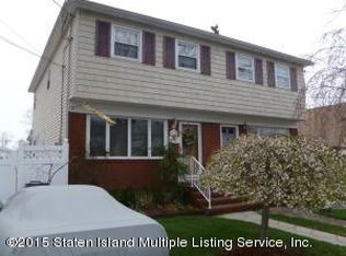 460 Beach Rd, Staten Island, NY 10312