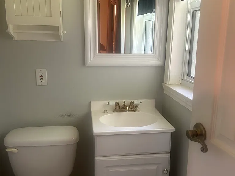 11443 Burgess Ave — Photo 12
