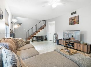 3 Laredo Pl #6-10, Davie, FL 33324