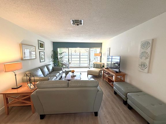 5th image of 2520 Pansey Ln APT D