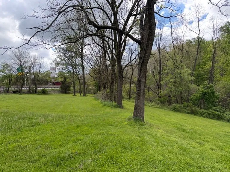 1660 Bamberger Rd — Photo 15