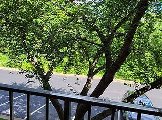 178 Woodstream Dr BUILDING 5, Norristown, PA 19403