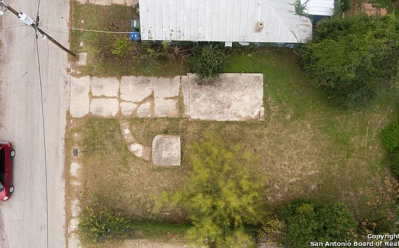 3rd image of 419 Cactus St
