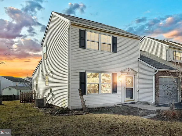 3114 Long Meadow Dr #23A, Dover, PA 17315