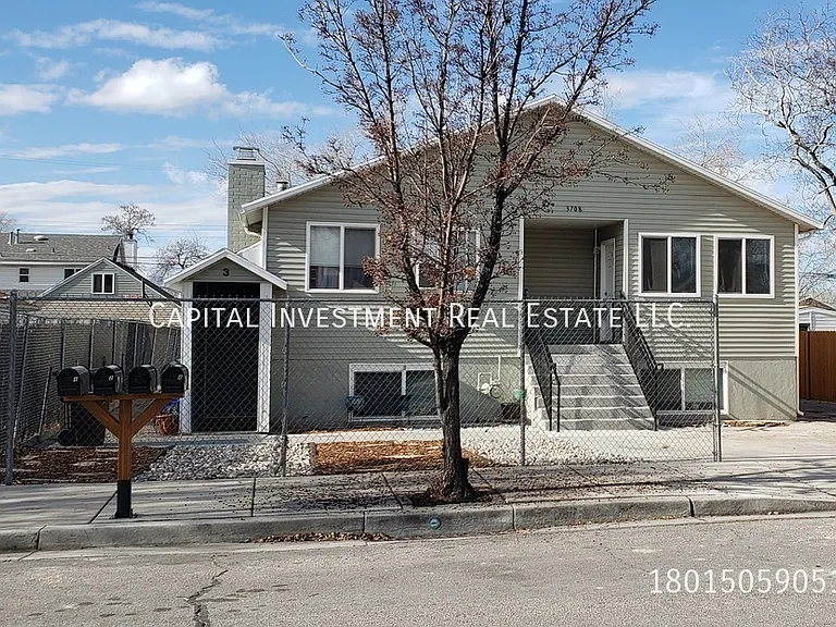 3708 McCall St #4 — Photo 2