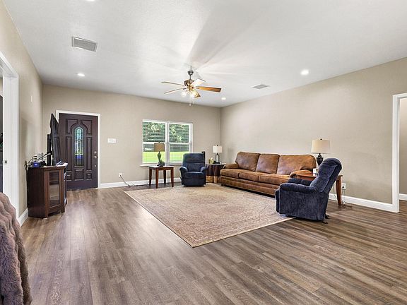 5th image of 2658 Oak Ridge Rd