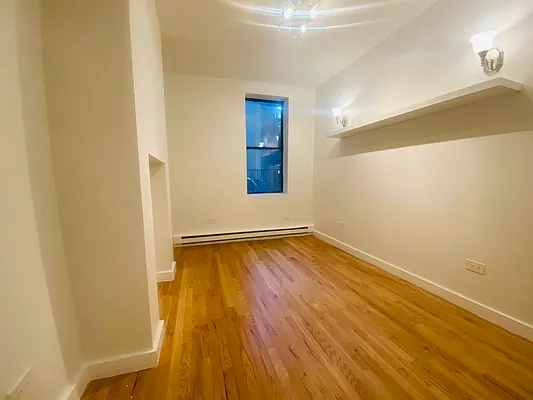 Rented by Compass | media 18