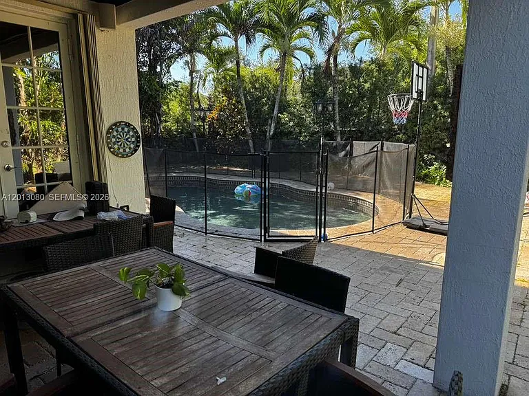 11530 NW 82nd Ter — Photo 34