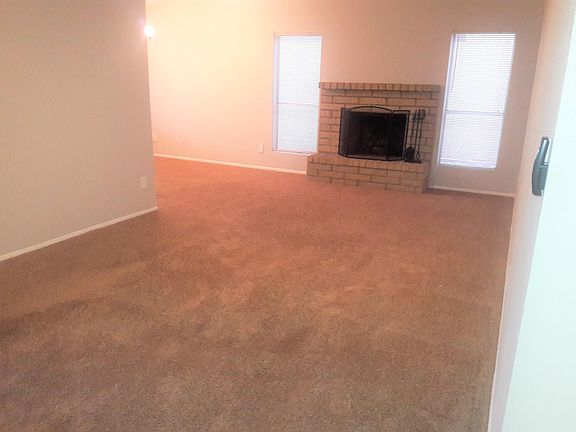 3rd image of 4123 W Desert Cove Ave