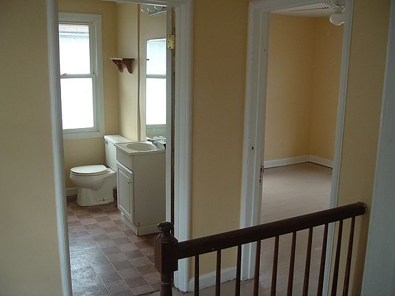 2nd image of 1301 W Town St