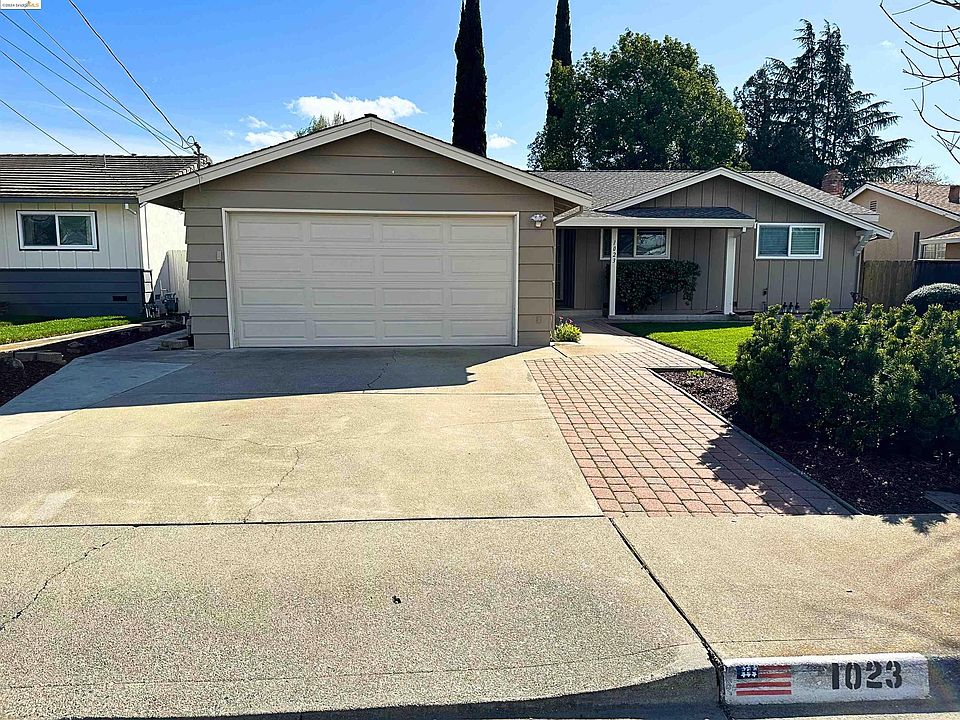 1st image of 1023 San Carlos Dr