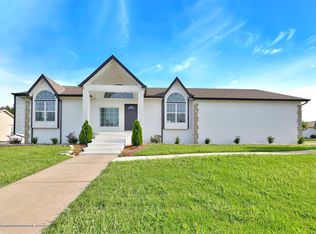 618 E Hedgewood Ct, Andover, KS 67002