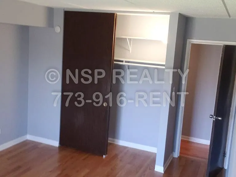 N Quentin Rd — Photo 10