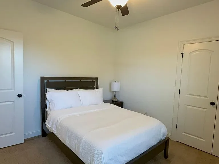 103 Mesquite St — Photo 12