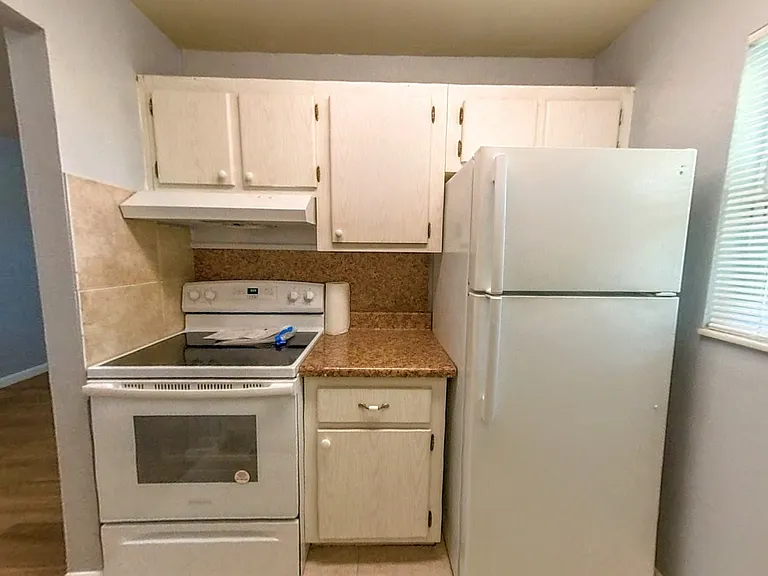 2301 SE 4th St #1-11 — Photo 14
