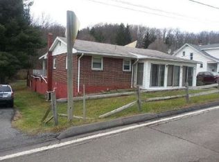 10111 Parkersburg Rd NW, Frostburg, MD 21532