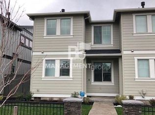 5467 SE 80th Ave, Hillsboro, OR