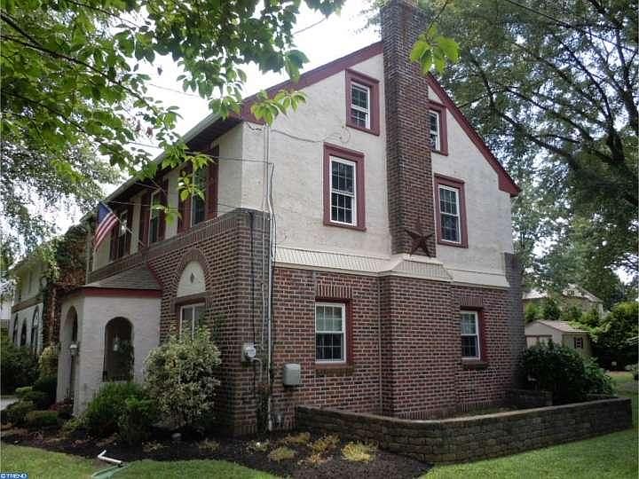 2nd image of 922 Morgan Ave