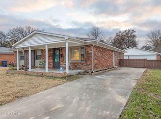 7500 Lesane Dr, Louisville, KY 40214