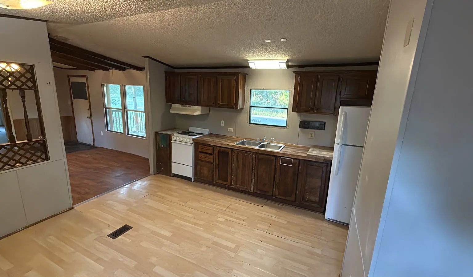2 bed, $700 — Photo 2
