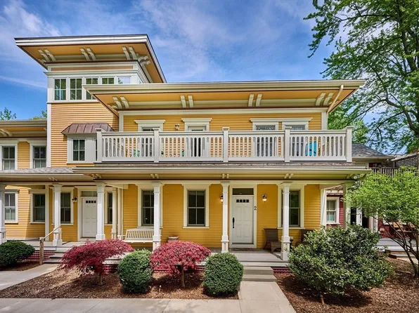 25 Union St #2, Northampton, MA 01060