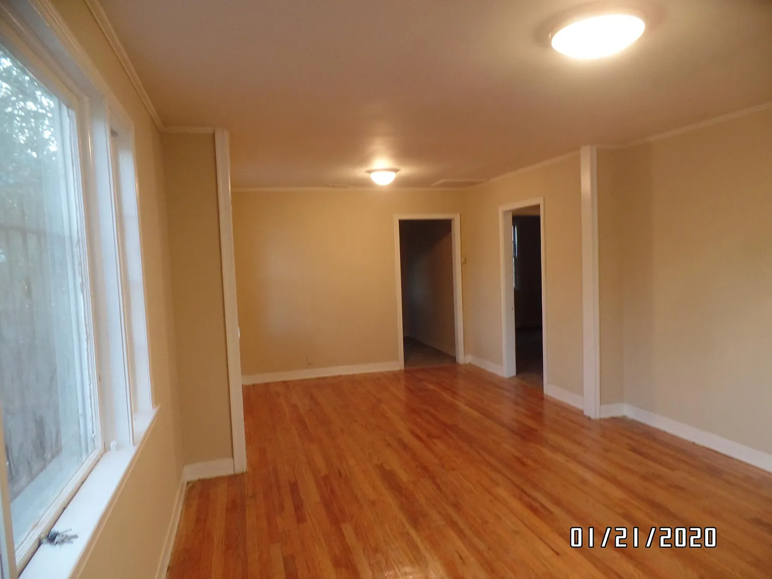 1075 Cypress Dr photo 1