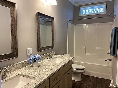 652 Valley Stream Dr — Photo 4