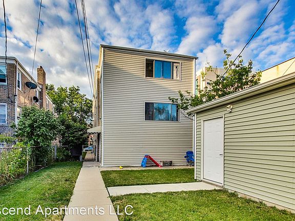 2nd image of 2734 W Farragut Ave #1