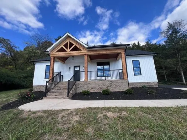 560 East Main, Scottsville, VA 24590