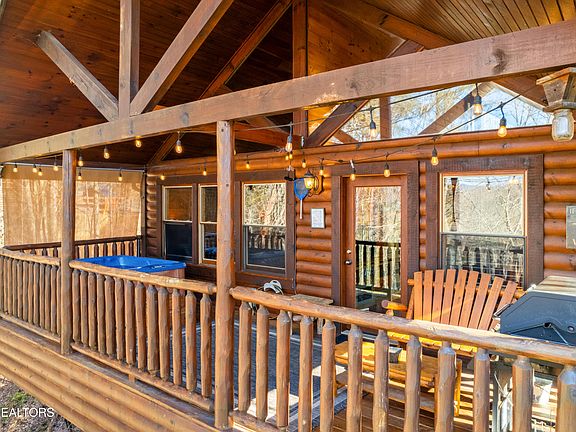 2nd image of 3290 Emerald Springs Loop