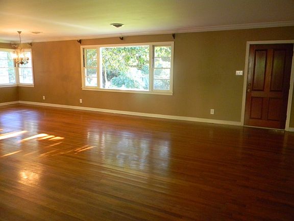 2nd image of 303 Auburn Ave