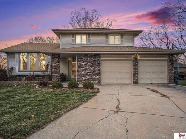 210 S 150th Cir, Omaha, NE 68154