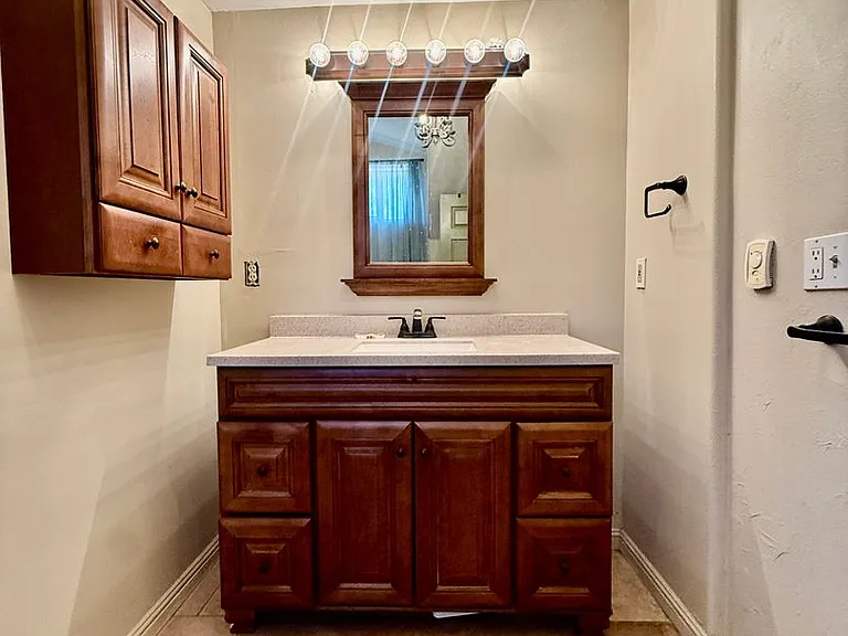 1404 N Rome Way — Photo 39