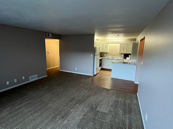 4th image of 7525 Pierce St #7511-01