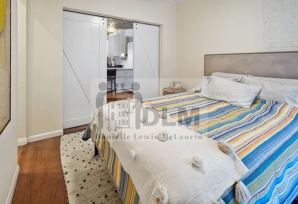 Sold by Oxford Property Group | media 12