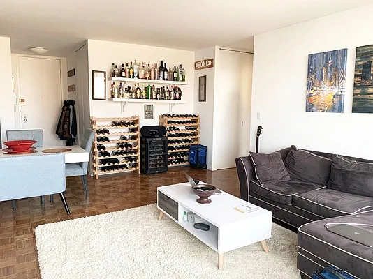 Rented by Oxford Property Group | media 9