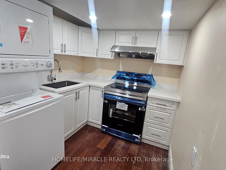1296 Margate Dr — Photo 4