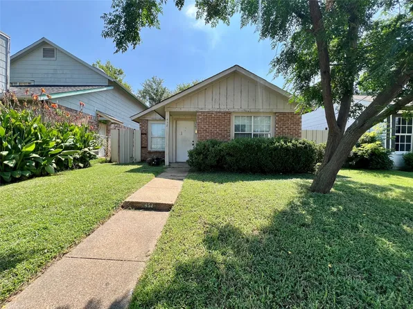 452 Pleasant Meadows Ln, Dallas, TX 75217